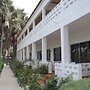 Holiday Beach Club Hotel