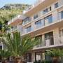Blue Horizon Apartments