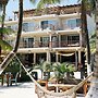 Noah Beach Hotel & Suites