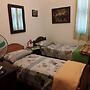 Room in Guest Room - Valle Degli Ulivi Liguria, Italia