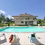 Plush Villa Apartment in Tavullia with Hot Tub