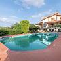 Marvellous Holiday Home near Palermo with Pool & Garden