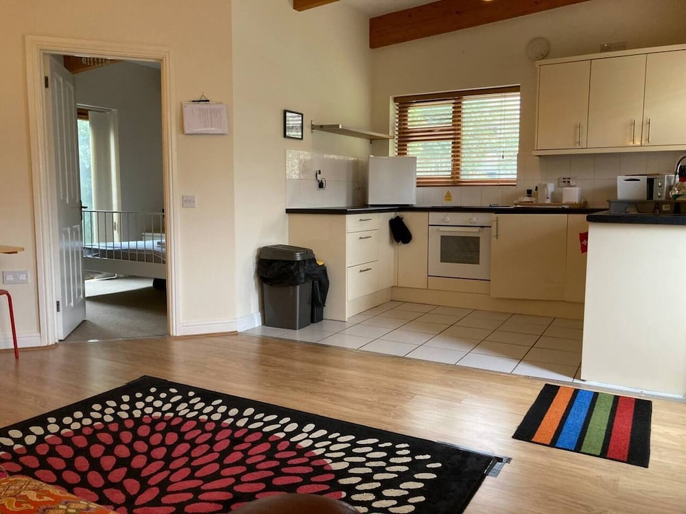 1-bedroom Ground Floor Near Rugby School