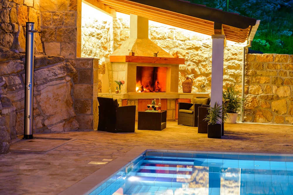 Stone House Kuna