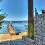 Zephyr Cove Cabin - Walk to Lake and Beach