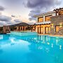 Great Villa, Enormous Pool, Nice Location near Village Sisi