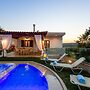 Villa in Crete With Private Pool & Beaches Nearby