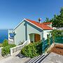 Seafront Holiday Home Marija