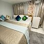 Nice 2 bedroom Apt With Patio