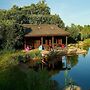 Villa With Sauna and hot tub on the Lakeshore