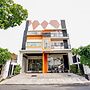 Hotel Pratisarawirya by The Loka