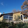 Lovely 2-bed House in Klarici Close to Pula