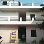 Goroomgo Yatri Niwas Prayagraj