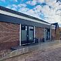 Snug Holiday Home in Den Oever near Sea Beach