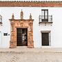 Charming Holiday Home in Fuentes de Andalucía With Pool