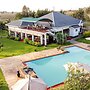 Moyoni Airport Lodge
