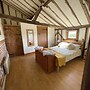 The Cow Shed - Sleeps 4, Parking & Pet Friendly