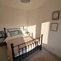 4 Bed Townhouse-sleeps 7-garden-pets-valley View