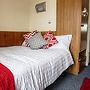 Belmont Apartments and Rooms