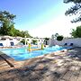 Fantastic Outdoor Area, Private Pool, Tennis Court & Golf Practice Fac