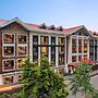 Ramada by Wyndham Gangtok Hotel & Casino Golden