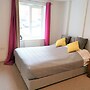 BookedUK - Home from Home Apartment