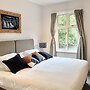 BookedUK - Large Cosy Cottage