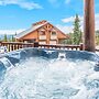 Forest Lane Hideaway - Luxurious Family Friendly Home with Private Hot