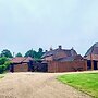 The Estate - 11 Bed - Sleeps 22 - Private Garden