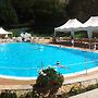 Kiris Hotel