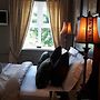 Almara House