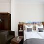 Hoteltow