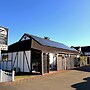 Tudor Lodge Motel