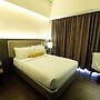 Home Crest Hotel