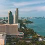 Long Beach Garden Hotel and Pavilions