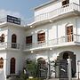 Hotel Isabel Palace