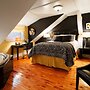 Leaside Manor by The Leaside Group