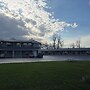 Aquarius Motel