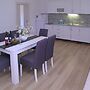 A2 - Modern apt With Balcony, sea View & Parking