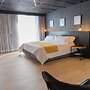 Fulton Business Luxury Hotel