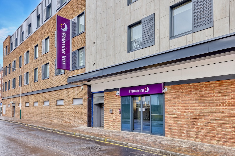 Premier Inn London Romford Town Centre