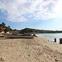 Rock Side Beach Villa