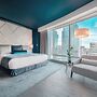 Paradox Vancouver