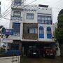 OYO 816 Oktowaves Hotel