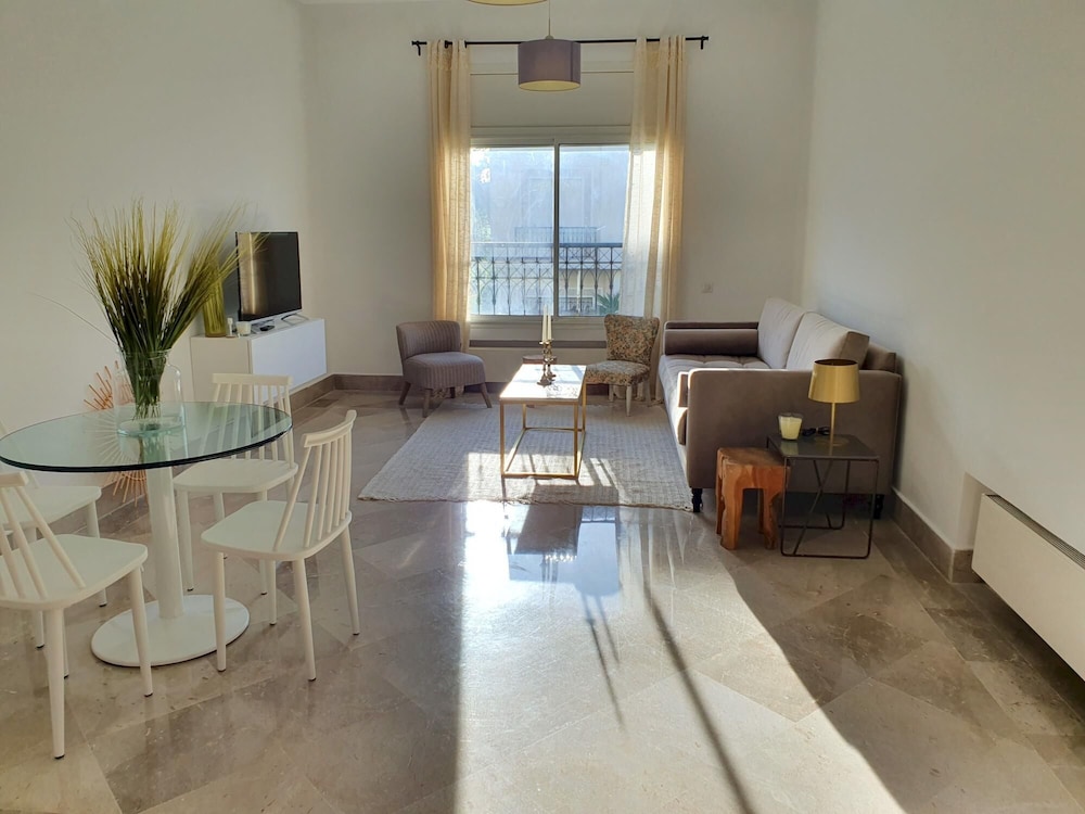 Majestic Malaga Apt de Luxe Entre Marsa Carthage
