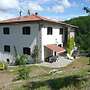 Casa Pastano, Stunning Farmhouse in Italian Hills
