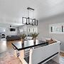 Altes Eckert Stolz 3 Bedroom Home by RedAwning