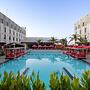 Maani Muscat Hotel & Apartments