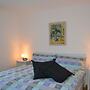 Elfe - Apartments Apartment for 6 Guests With Patio