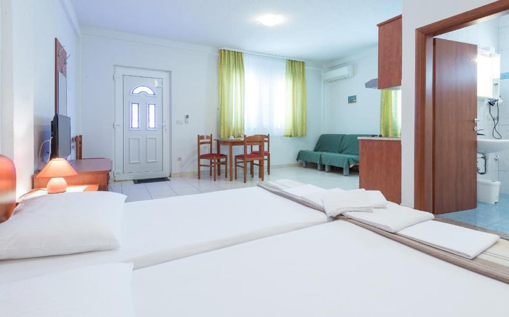 Villa Borna Apartments